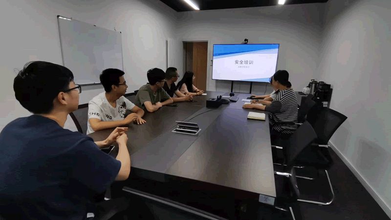 网课平台服务器配置：揭秘背后的技术支撑