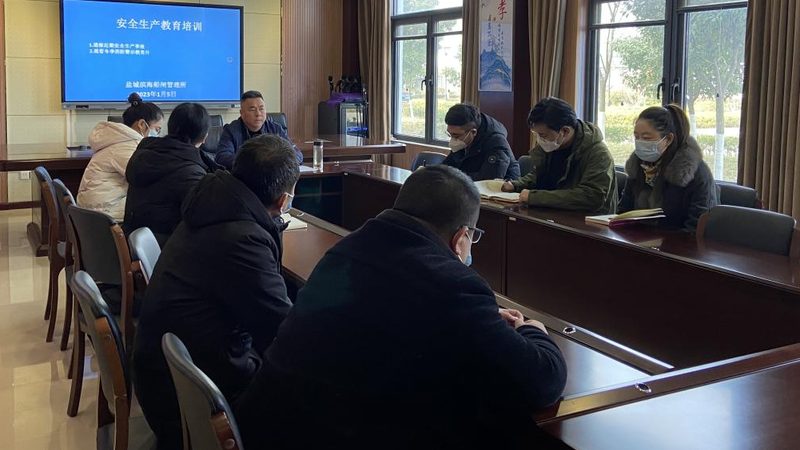 在进行保安证培训时，通常需要以下身份证复印件内容：