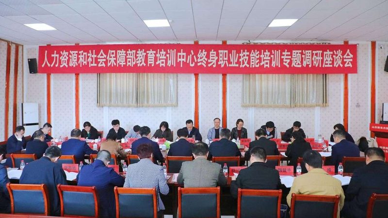 小标题：课程含金量，是衡量标准之一